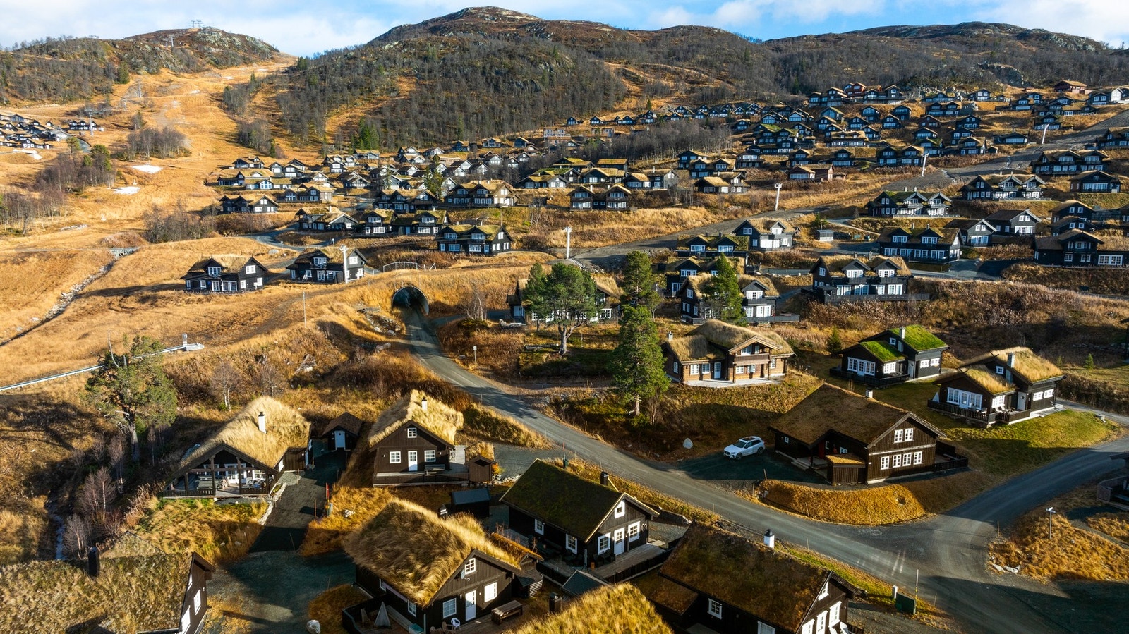 Flott hytte med svært sentral beliggenhet i Holtardalen, rett ved alpinbakken og langrennsløyper Galleribilde