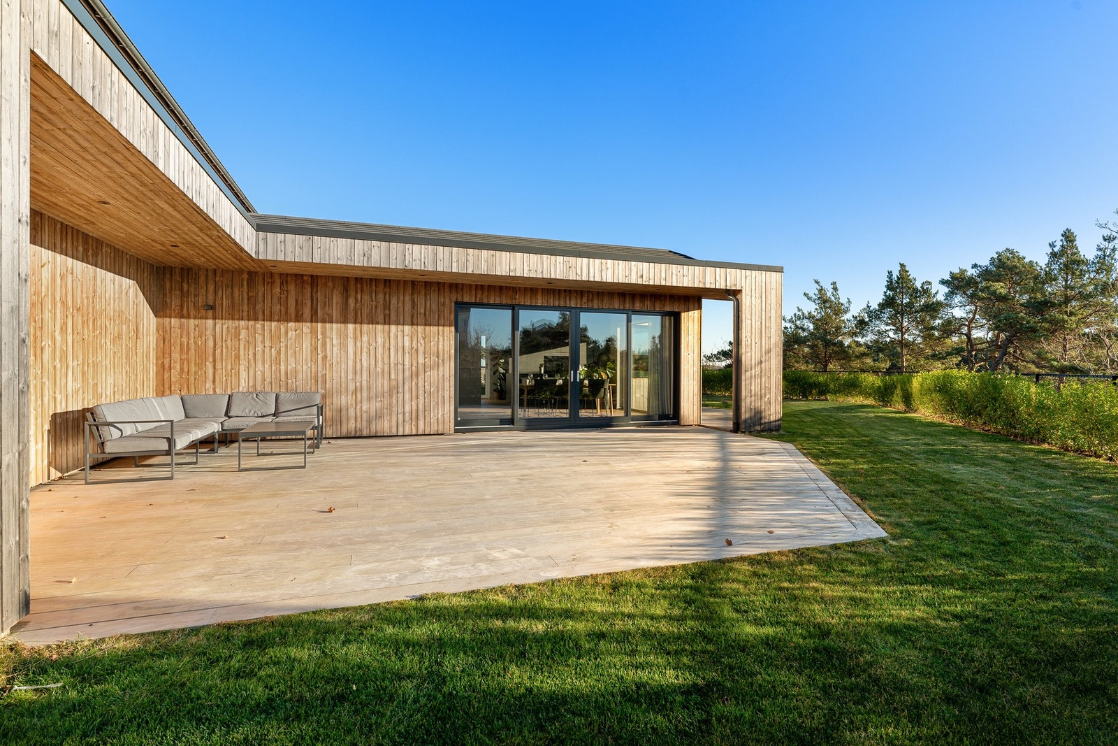 Usjenert og skjermet uteplass Galleribilde