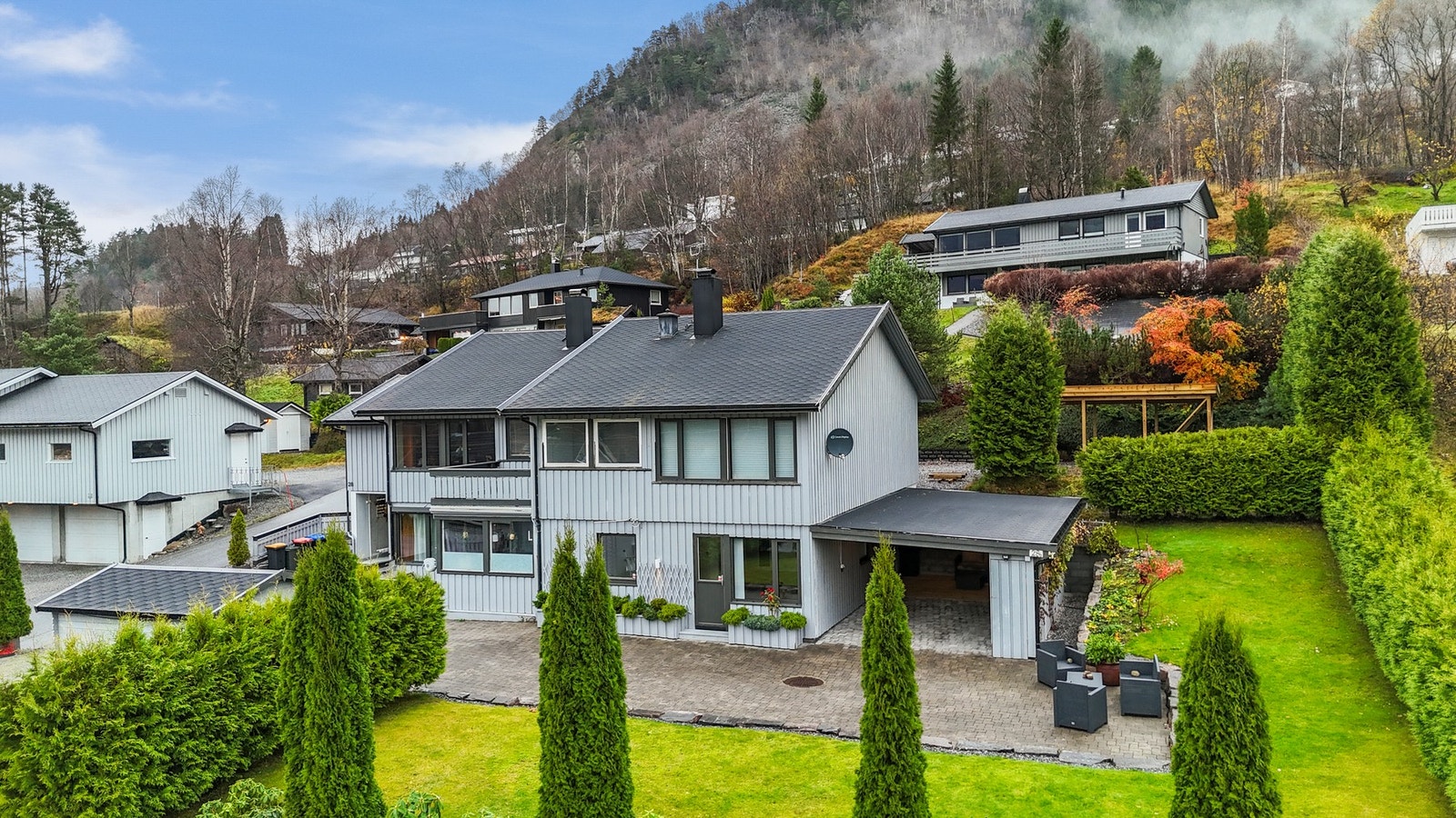 Firemannsboligen fikk nytt taktekke i 2006. Galleribilde