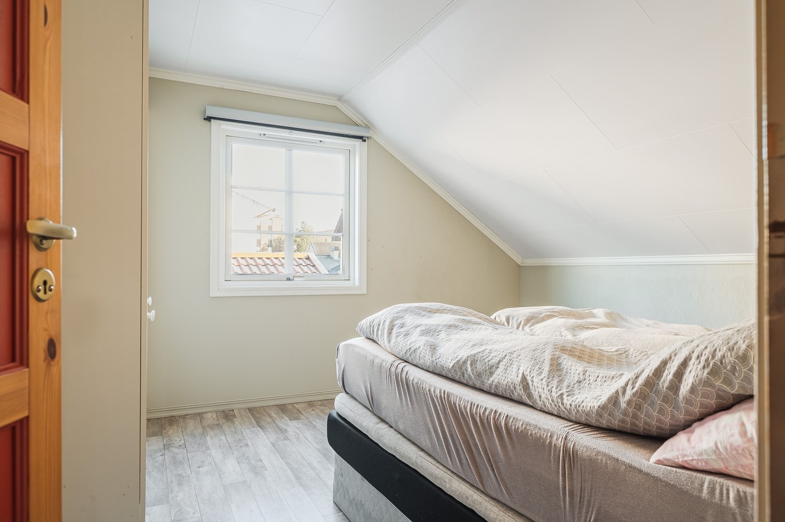 Soverom oppe Galleribilde