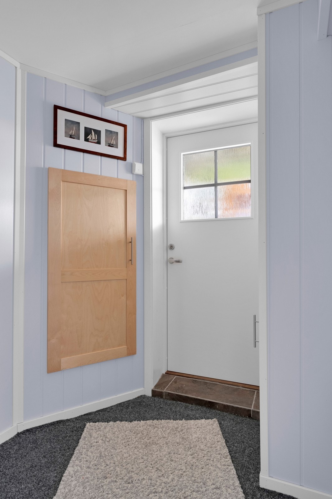 Entrè med integrert skap/ bod Galleribilde