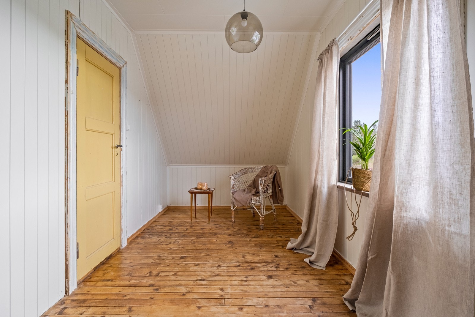 Soverom 2, loftsetasje Galleribilde