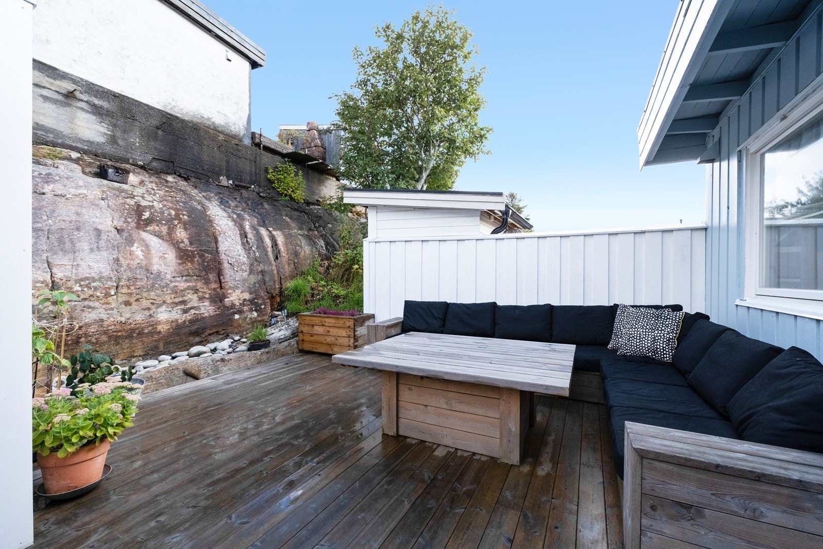 Her kan man nyte varme sommerkvelder i ro og mak. Galleribilde