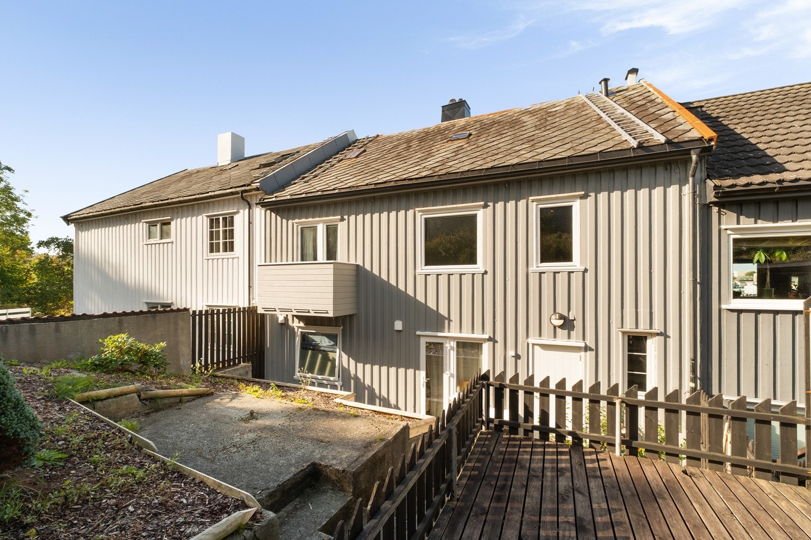 Bakgård mot øst. Galleribilde