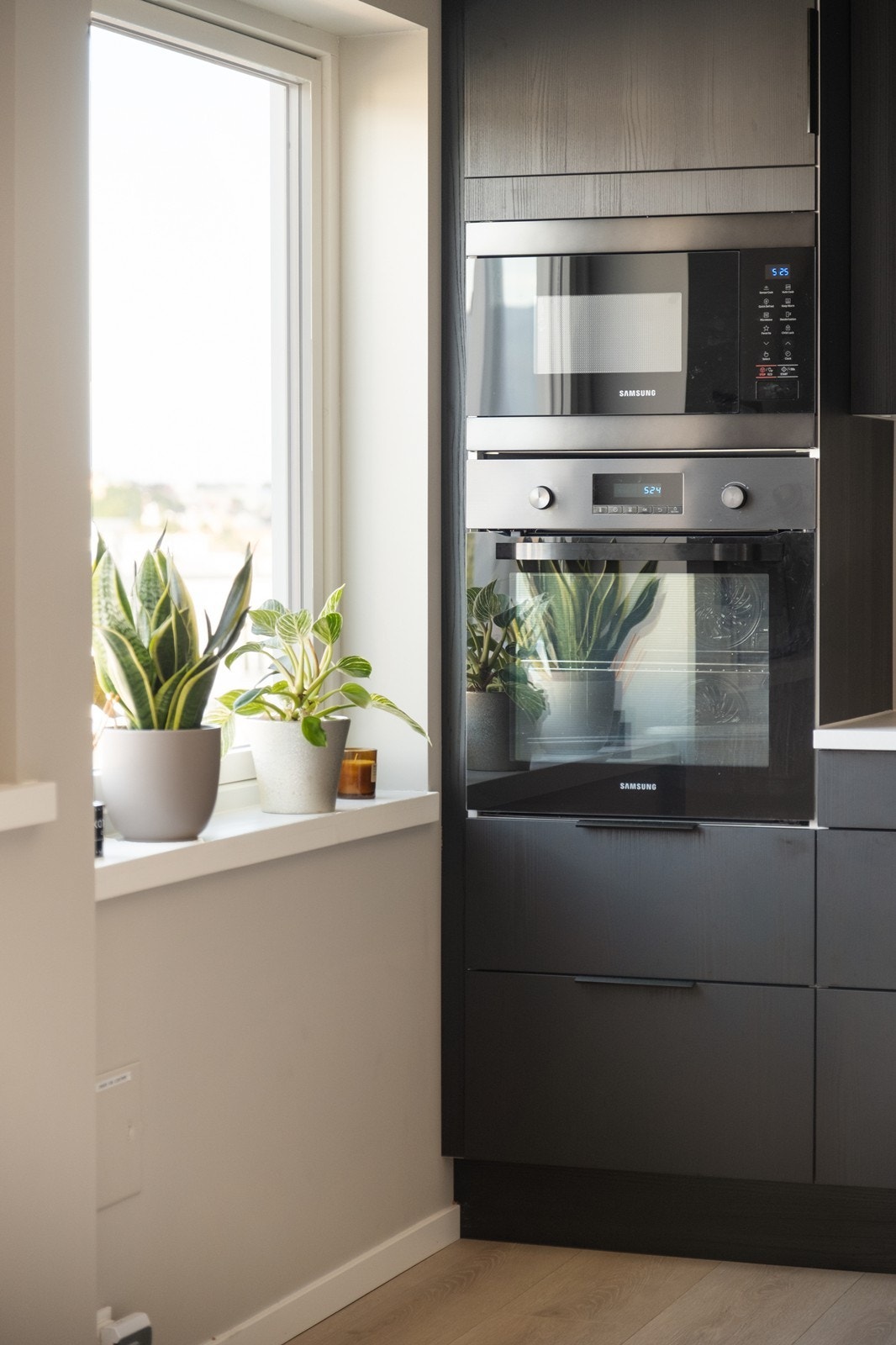 Integrert mikro og stekeovn. Galleribilde