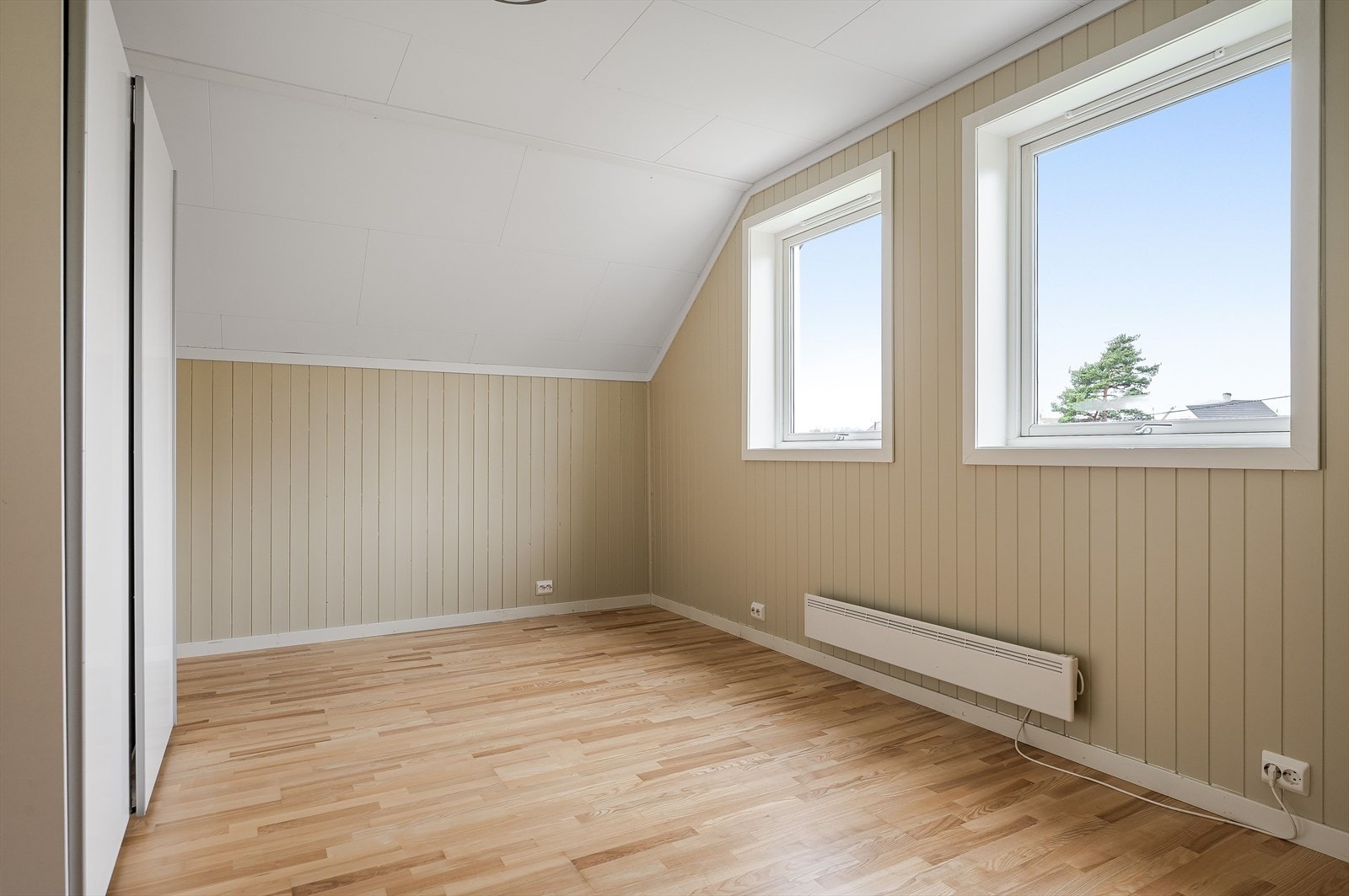 Soverom 2 som er det største soverommet i boligen. Galleribilde