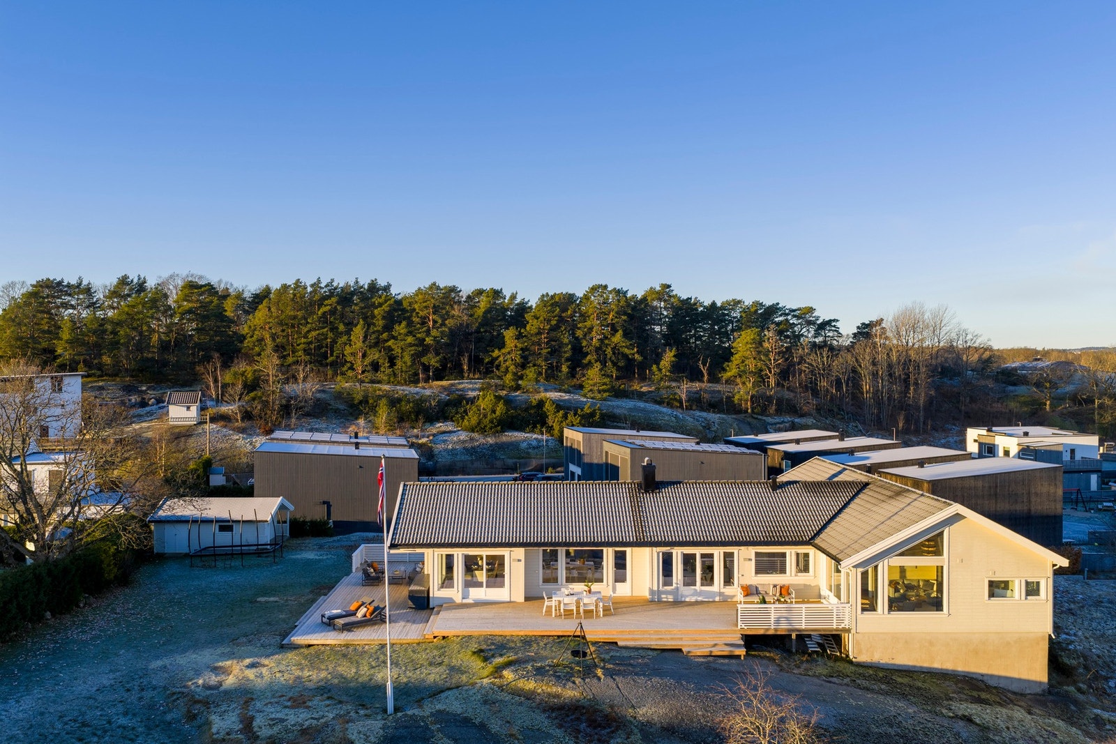 Nydelig beliggenhet med kort vei til marka og sjøen Galleribilde