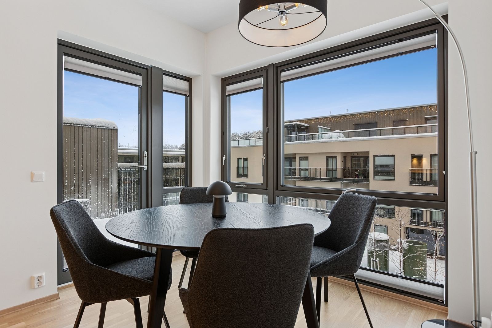 Nyere og moderne 3-roms leilighet i populære Dalgårdstunet. Galleribilde