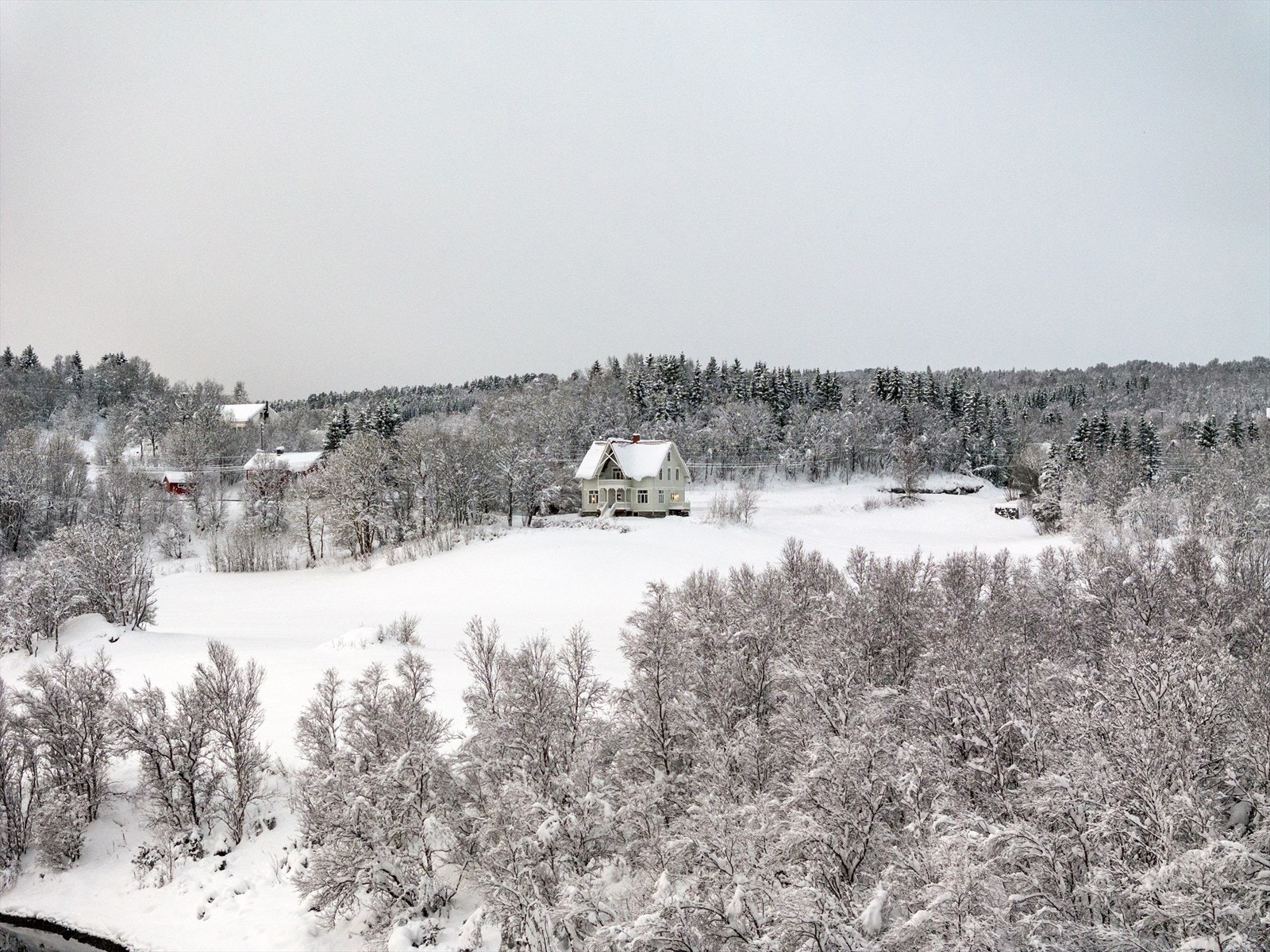 Her bor du omkranset av natur, men aldri langt fra det du trenger. Galleribilde