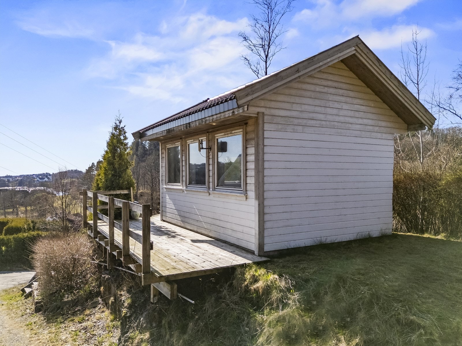 Utebod/hagestue Galleribilde
