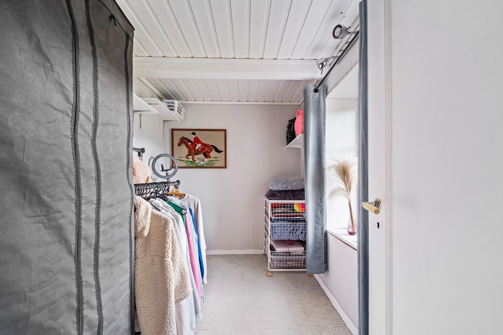 Garderoberom Galleribilde