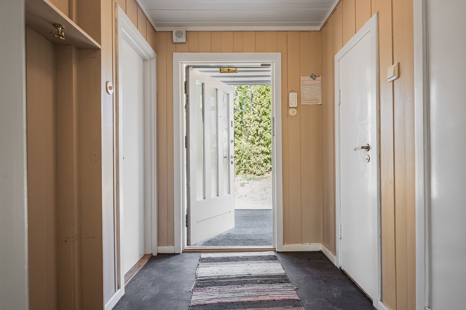 Velkommen inn til gangen. Galleribilde