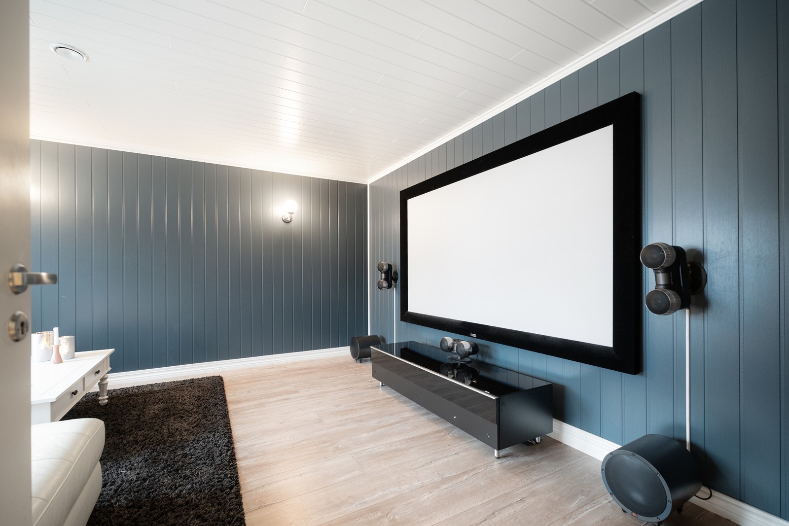 Her har man mulighet til å lage sin helt egen hjemmekino! Galleribilde