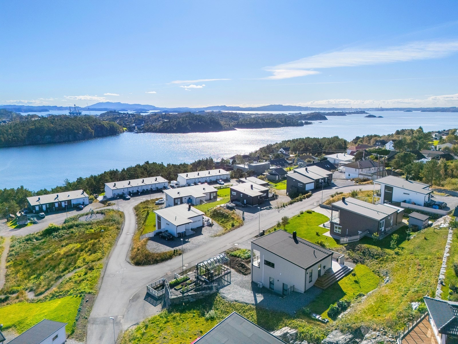 EiendomsMegler 1 v/Merete Seim har gleden av å presentere Furekammen 30 Galleribilde