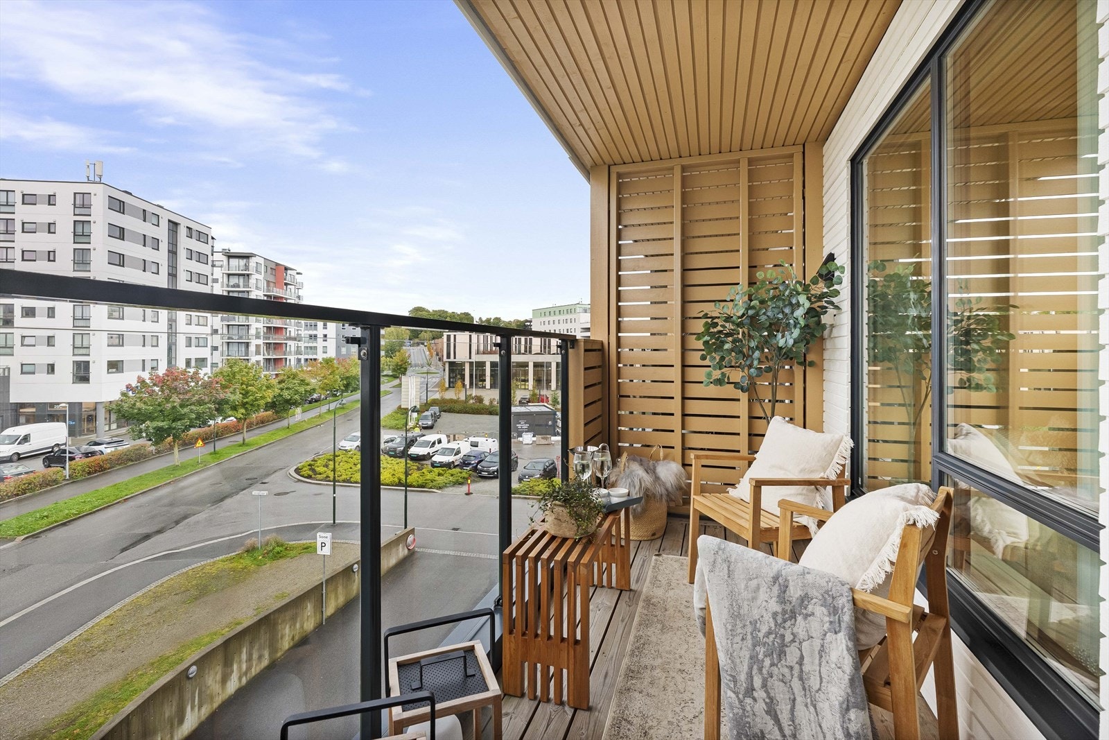 Utsikt fra balkong Galleribilde