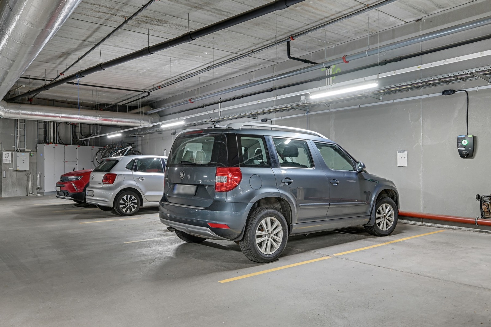 Det medfølger parkeringsplass i felles garasjeanlegg. Galleribilde