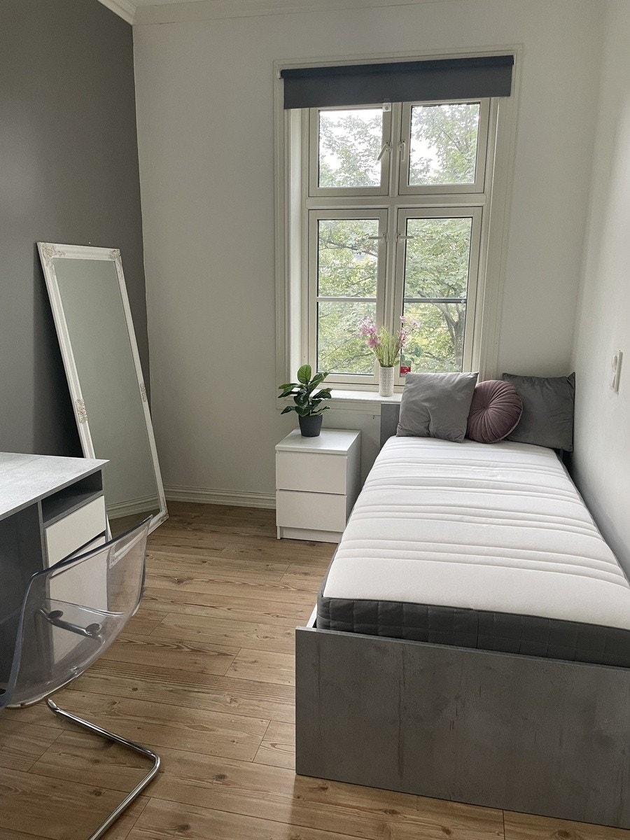 Rom 1, (utleid) Galleribilde