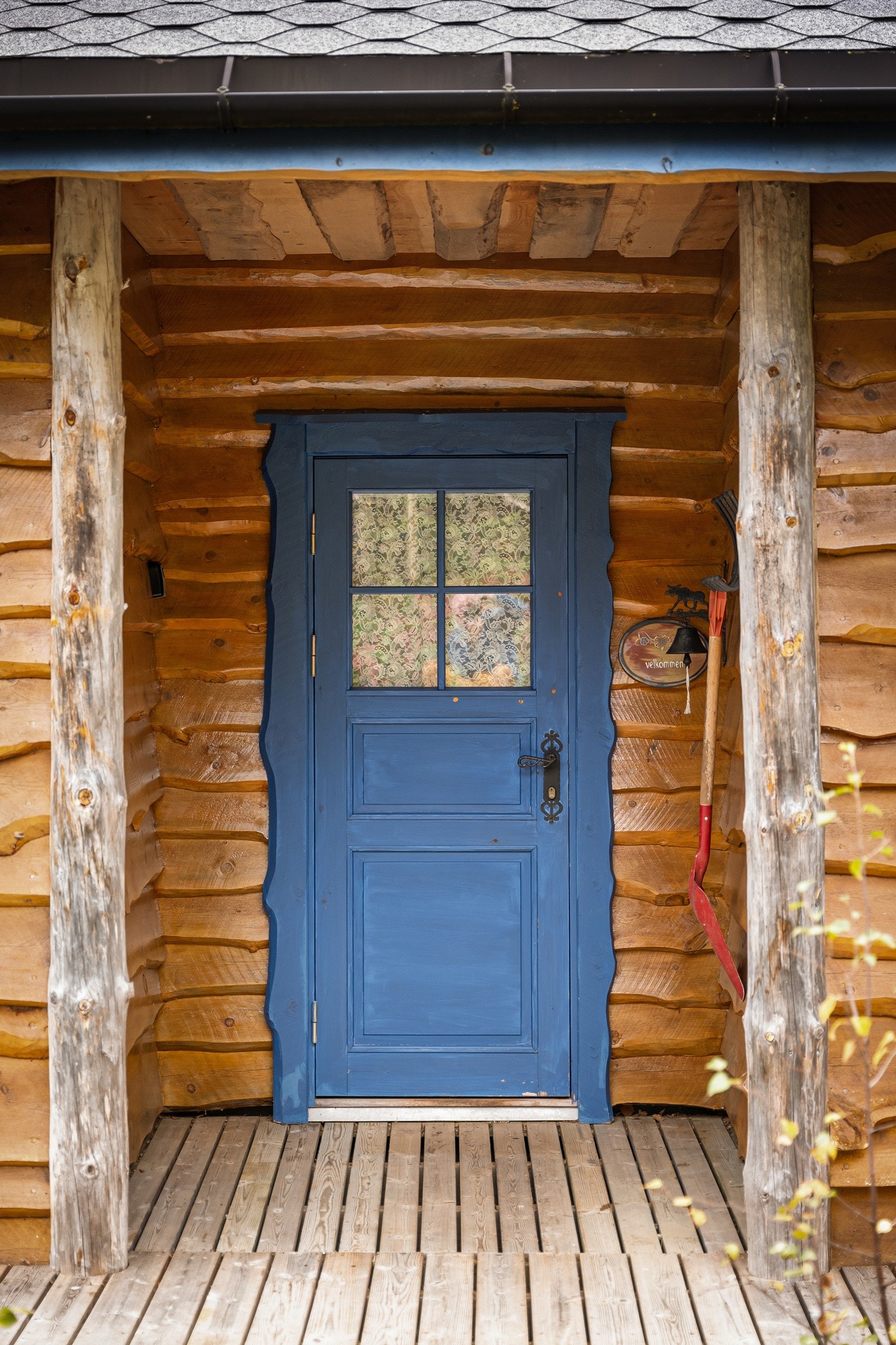 Takoverbygd inngangsparti Galleribilde