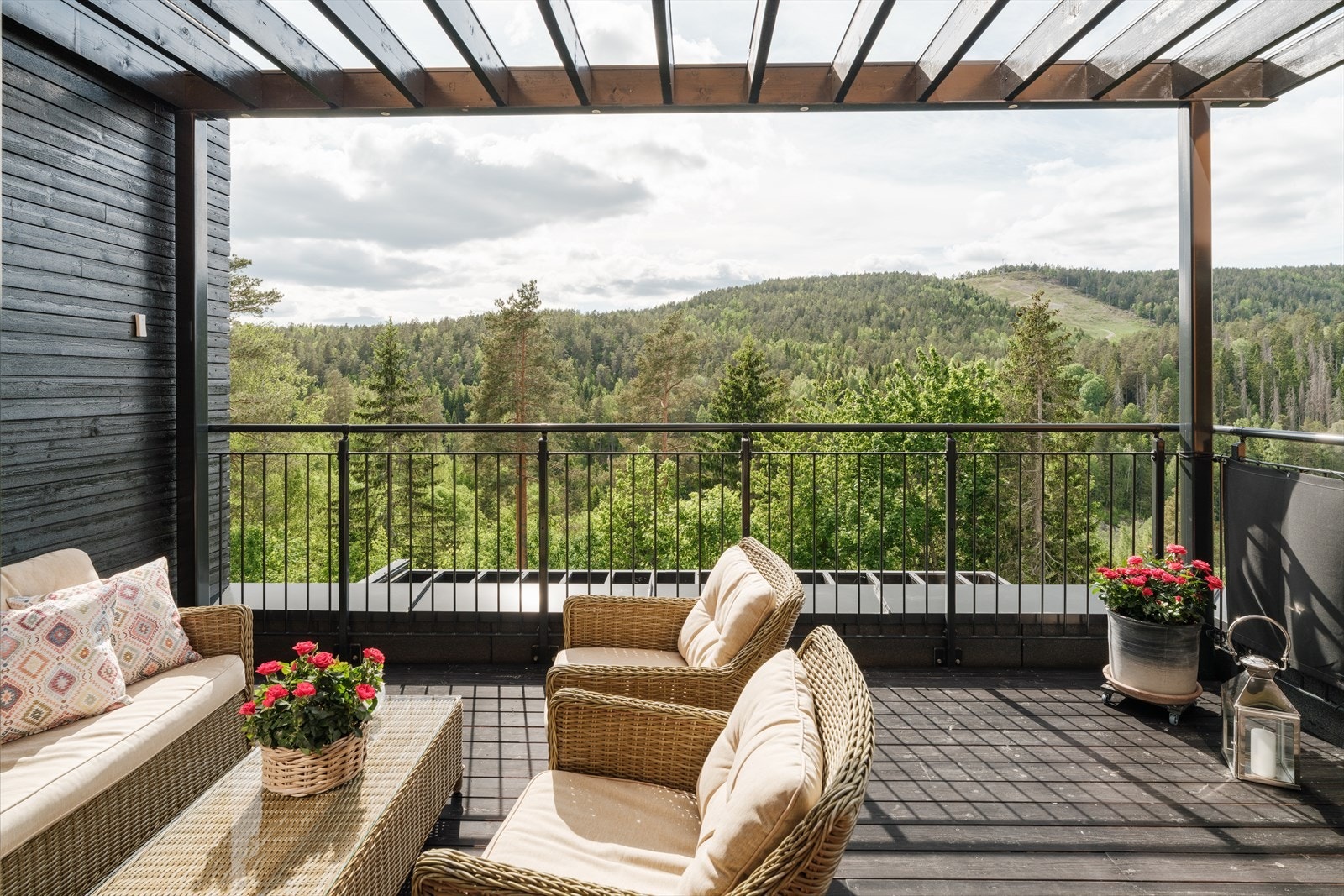 God plass til både sittegruppe og beplantning. Galleribilde