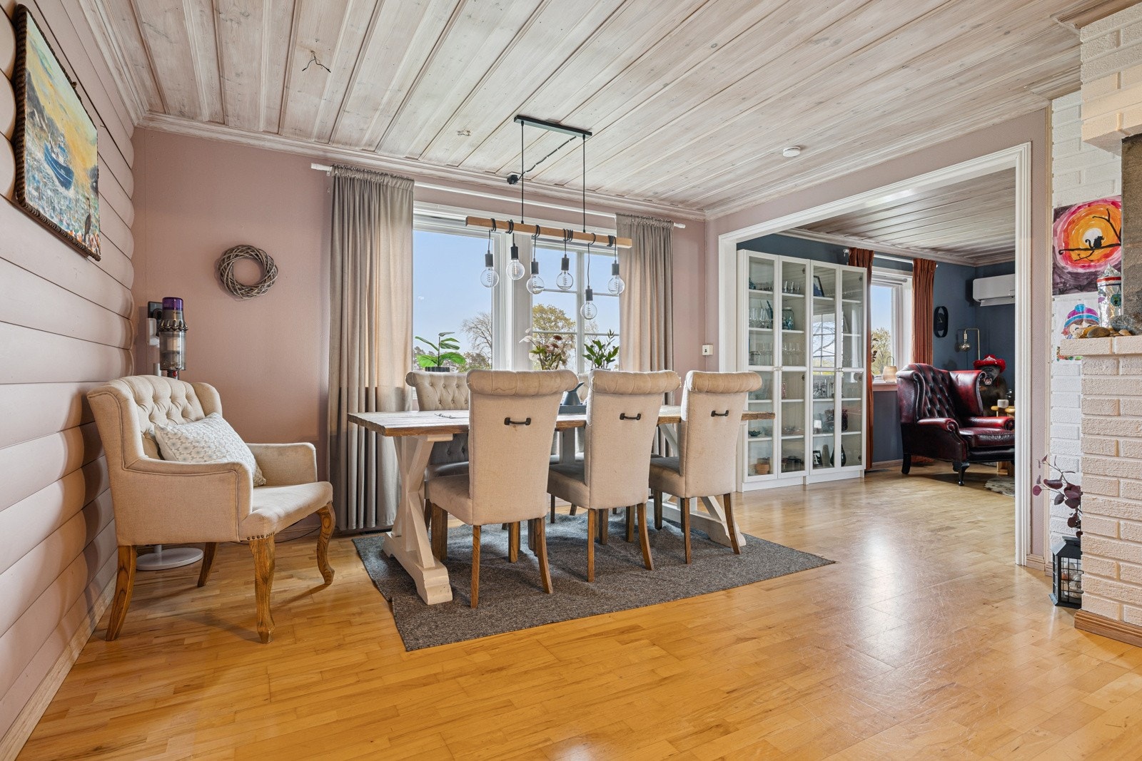 Spisestue 1. etasje Galleribilde