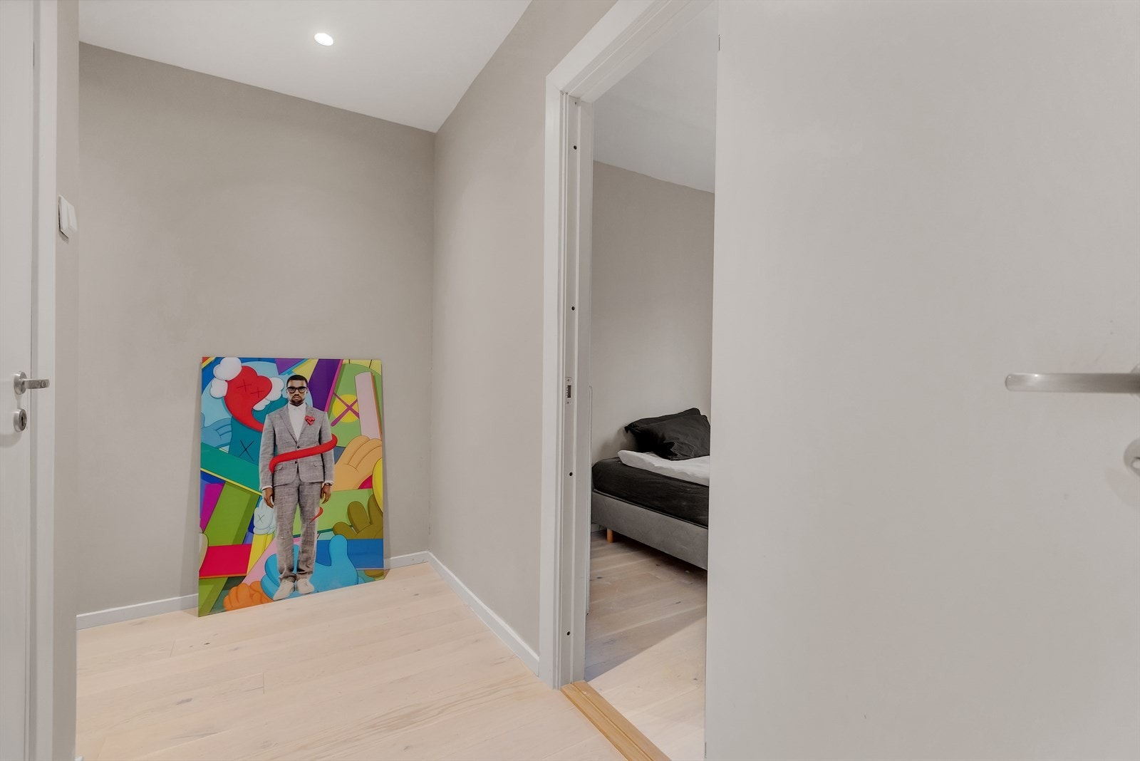 Gangen har en sentral plassering som sikrer god flyt mellom rommene. Galleribilde