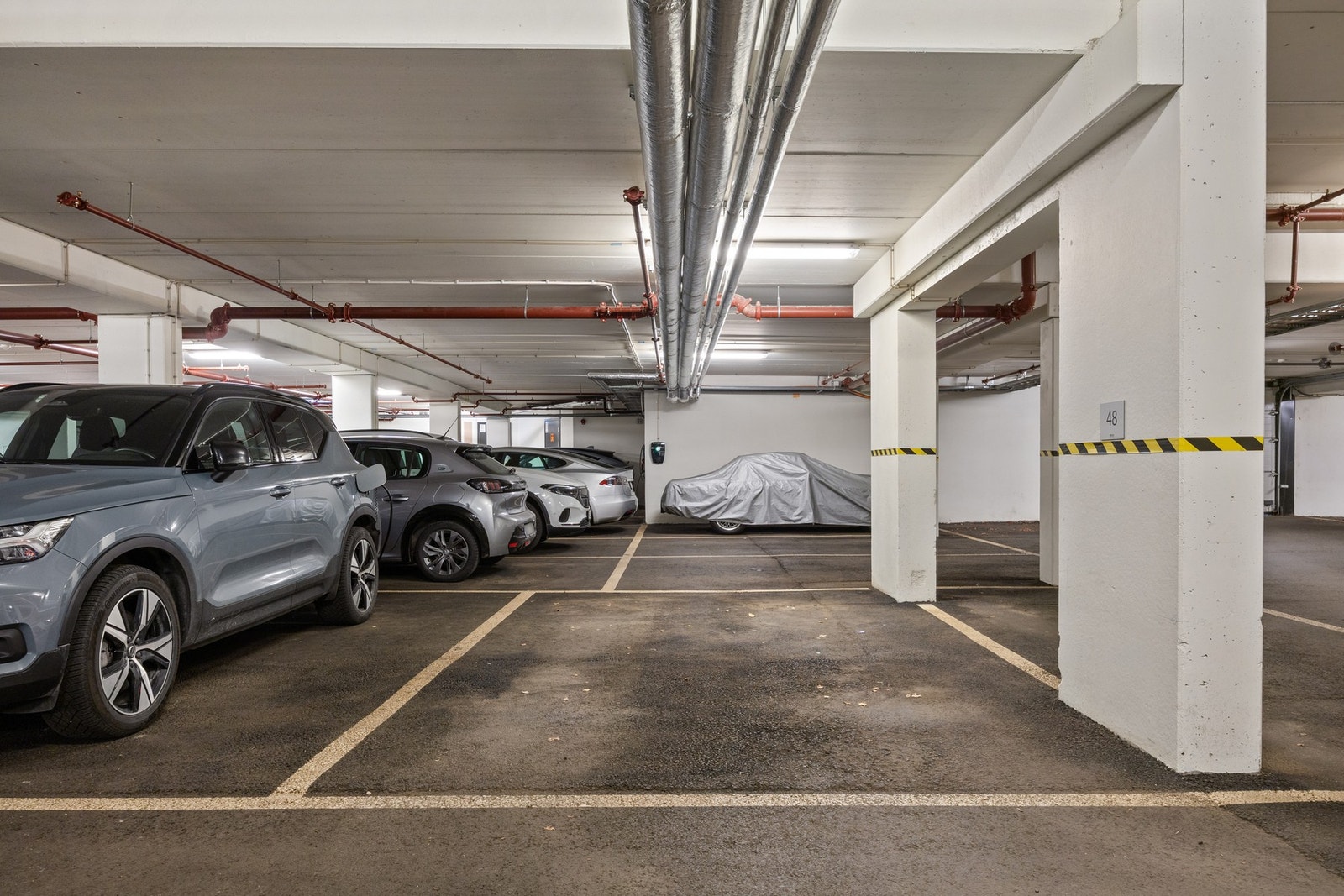 Det medfølger en garasjeplass (nr. 48) med opplegg til ladeboks Galleribilde