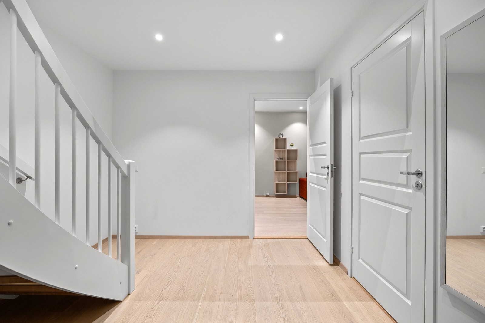 Velkommen ned i kjelleretasjen Galleribilde