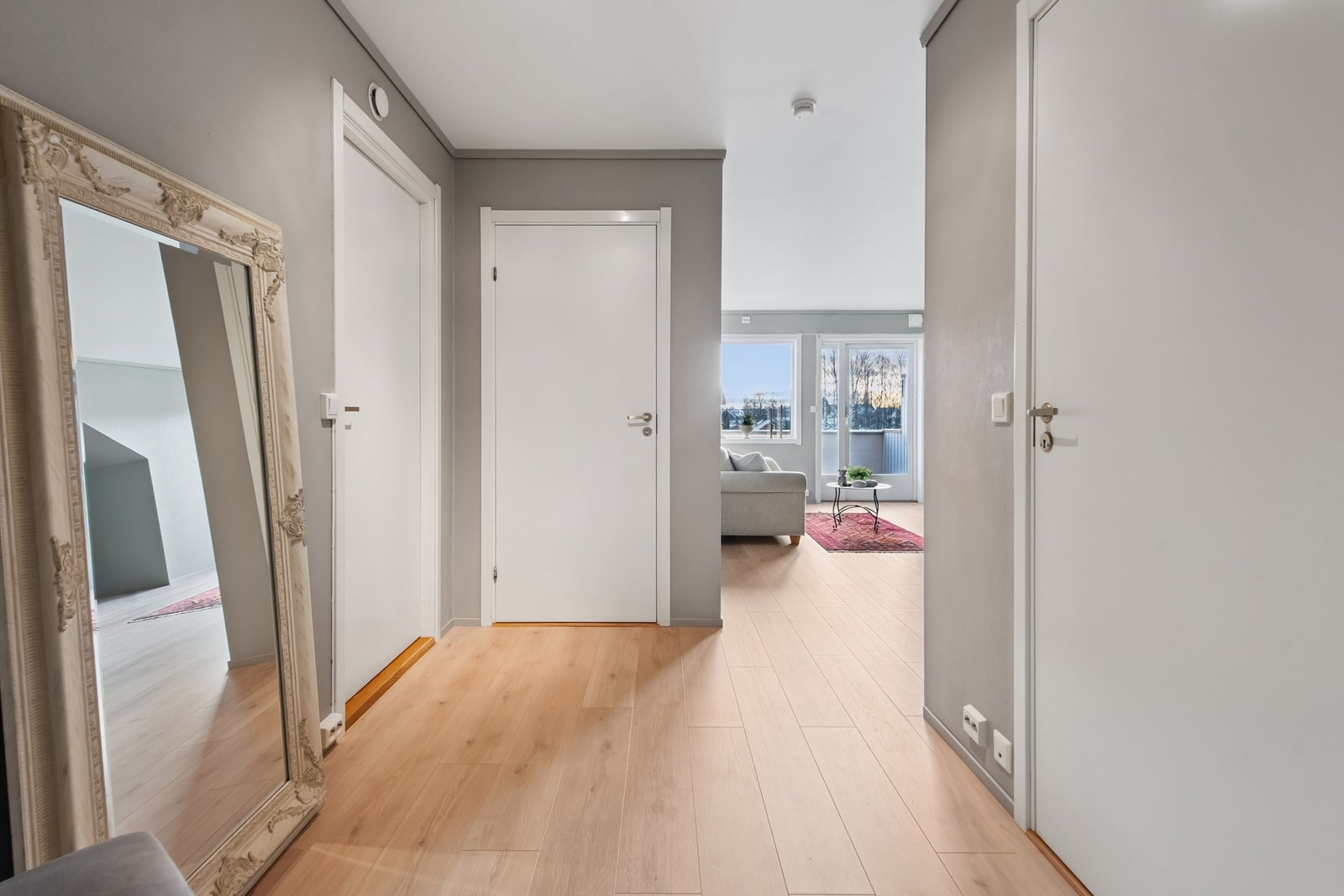 Fra gangen er det tilgang til alle rom. Galleribilde