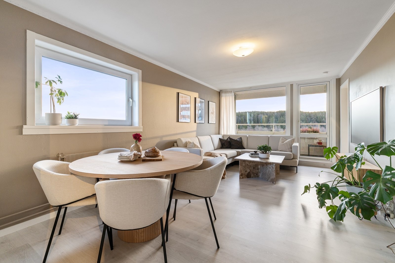 Velkommen til Haugerudveien 86 - Presentert av Marcus N. Rommen v/ Nordvik Bolig Galleribilde