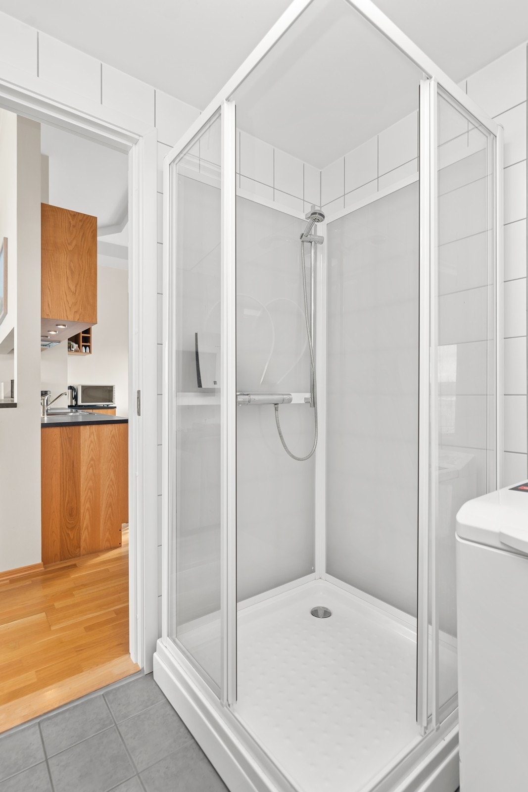 Flislagt bad med varmekabler. Galleribilde