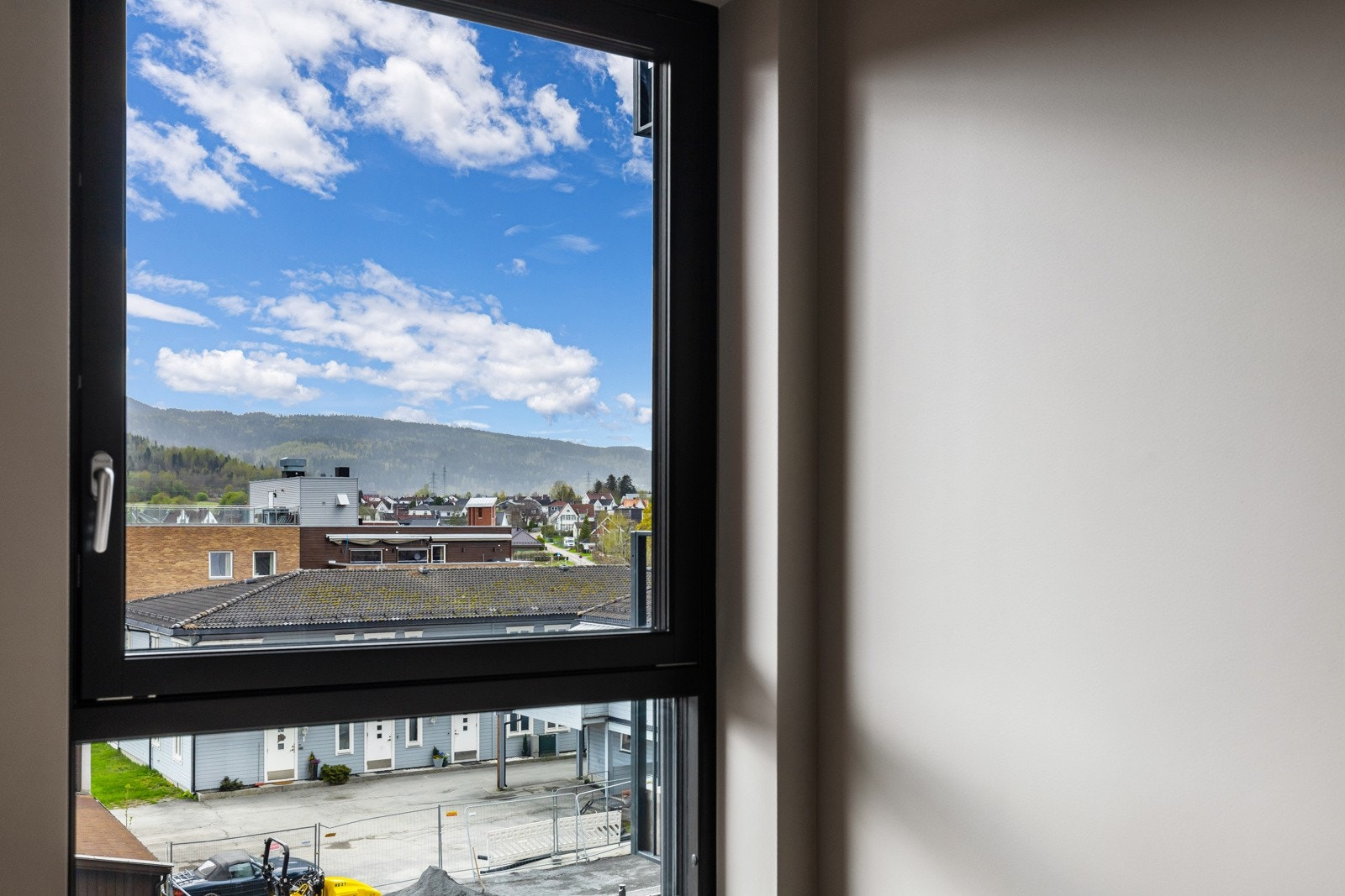 Utsikten fra soveromsvindu. Galleribilde