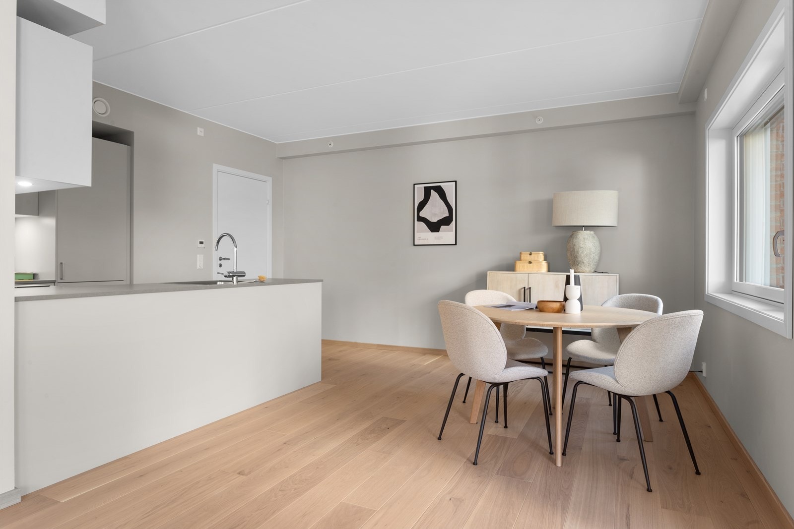 Plass for spisebord Galleribilde