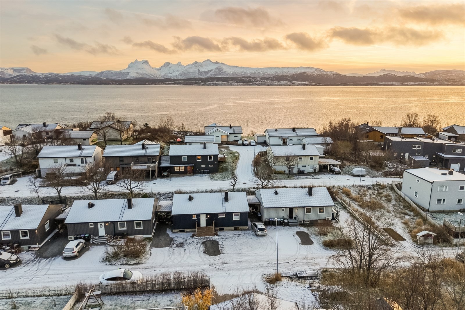 Nærområdet byr på strålende muligheter for tur og rekreasjon, både sommer som vinter. Galleribilde
