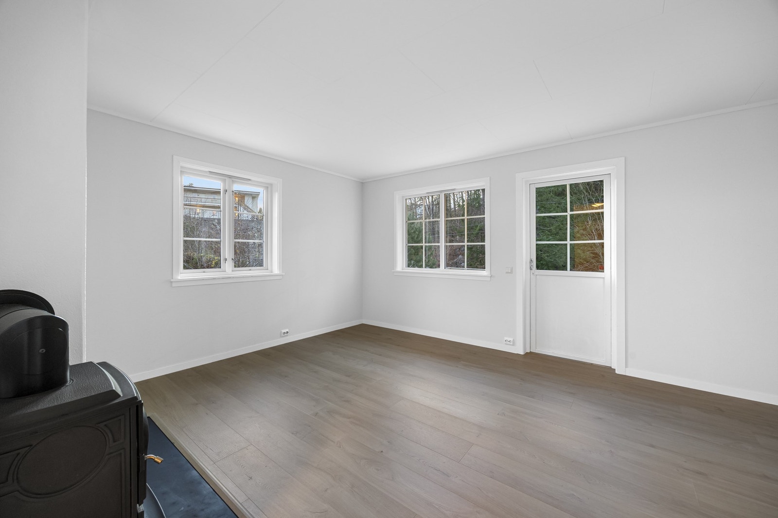 Stue med utgang til terrassen. Galleribilde