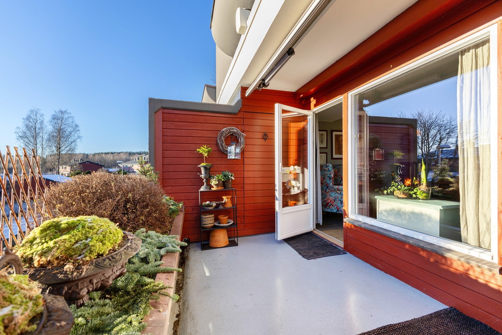 I tilknytning til balkongen ligger en bod som byr på ekstra lagringsplass. Galleribilde