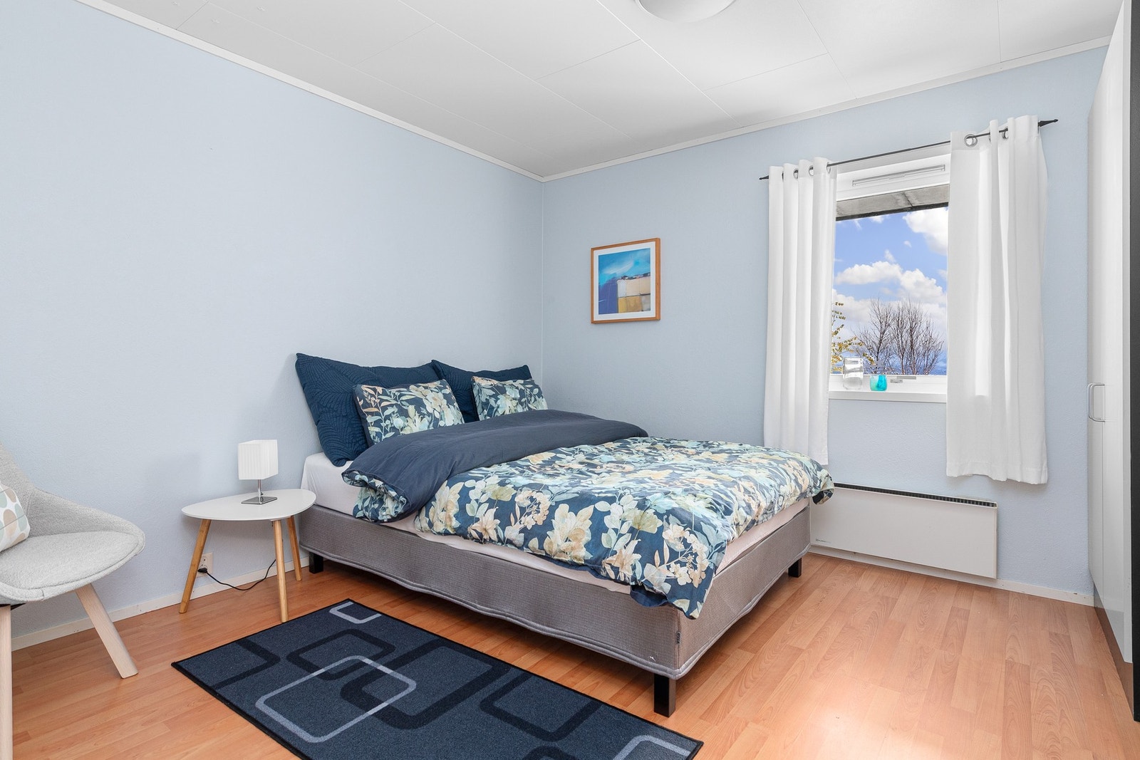 Soverom i underetasje/kjeller Galleribilde