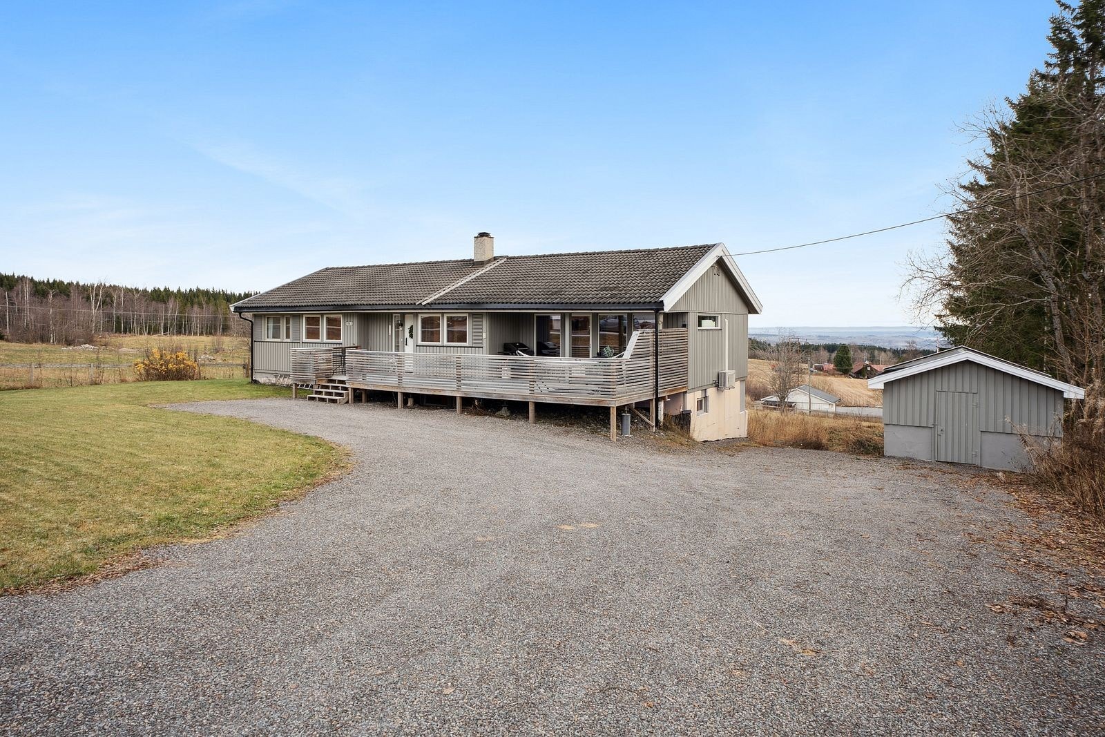 Vestre Toten veg 1583 presenteres av DNB Eiendom ved Sigrid Grøtberg. Galleribilde