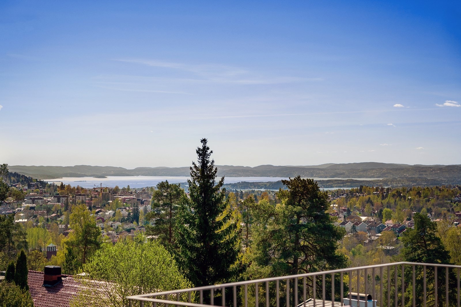 Utsikt fra fellesområdet. Galleribilde