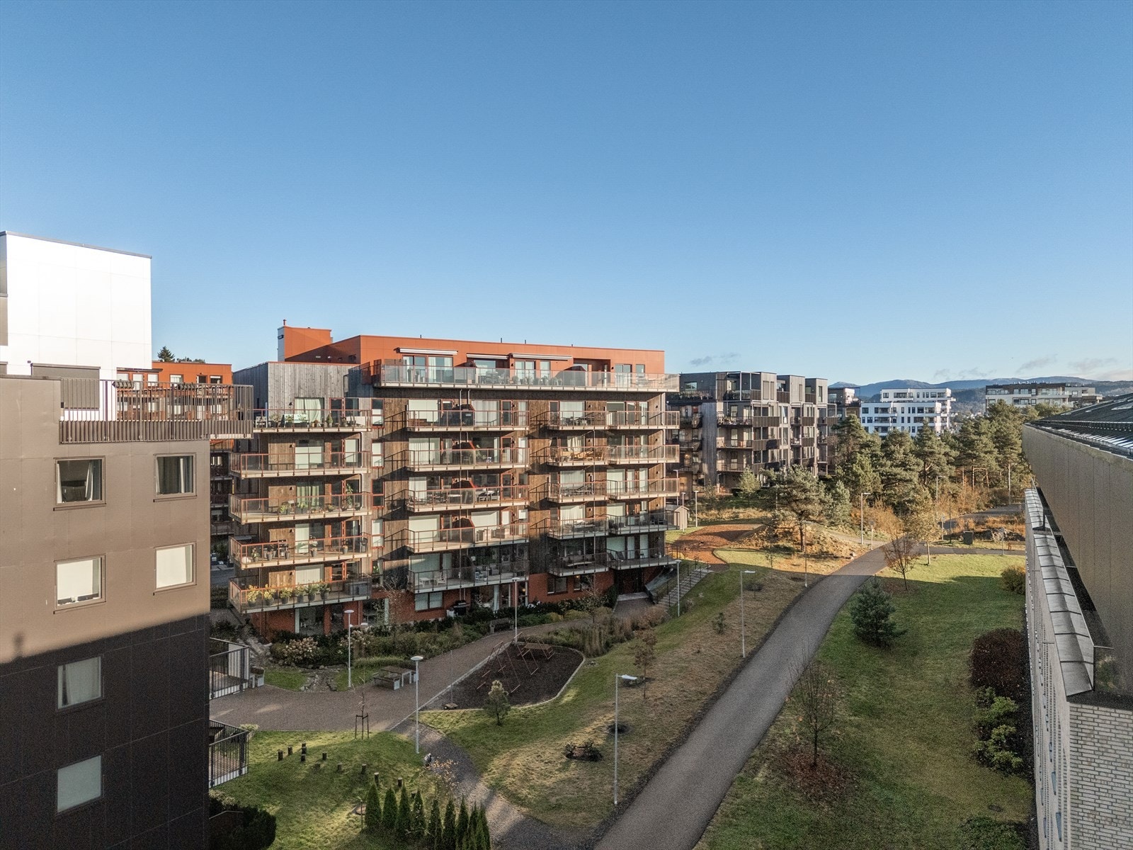 - Fra leiligheten er det 4 min gange til bybanestopp - Galleribilde