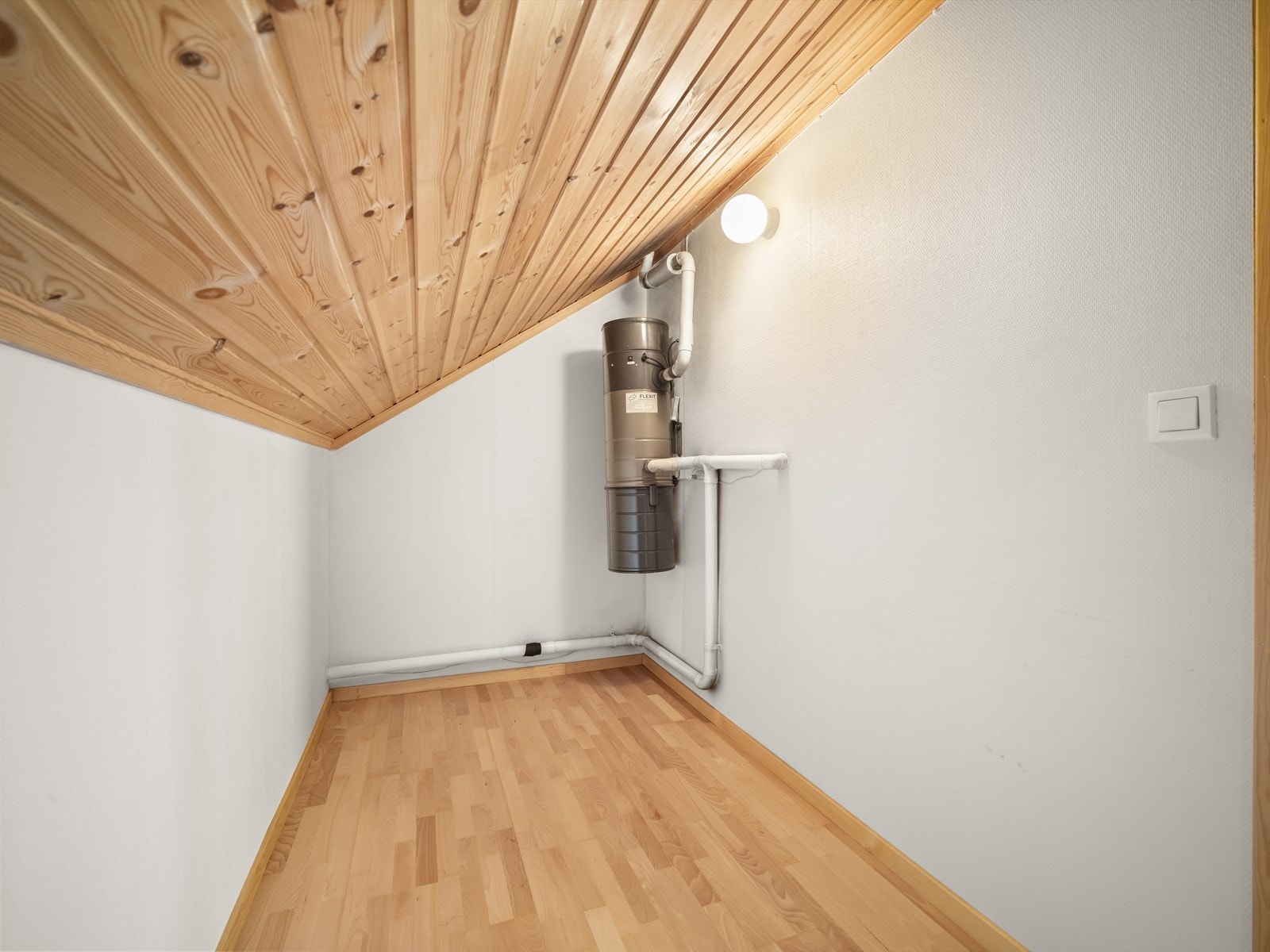 Det medfølger sentralstøvsuger i leiligheten. Galleribilde