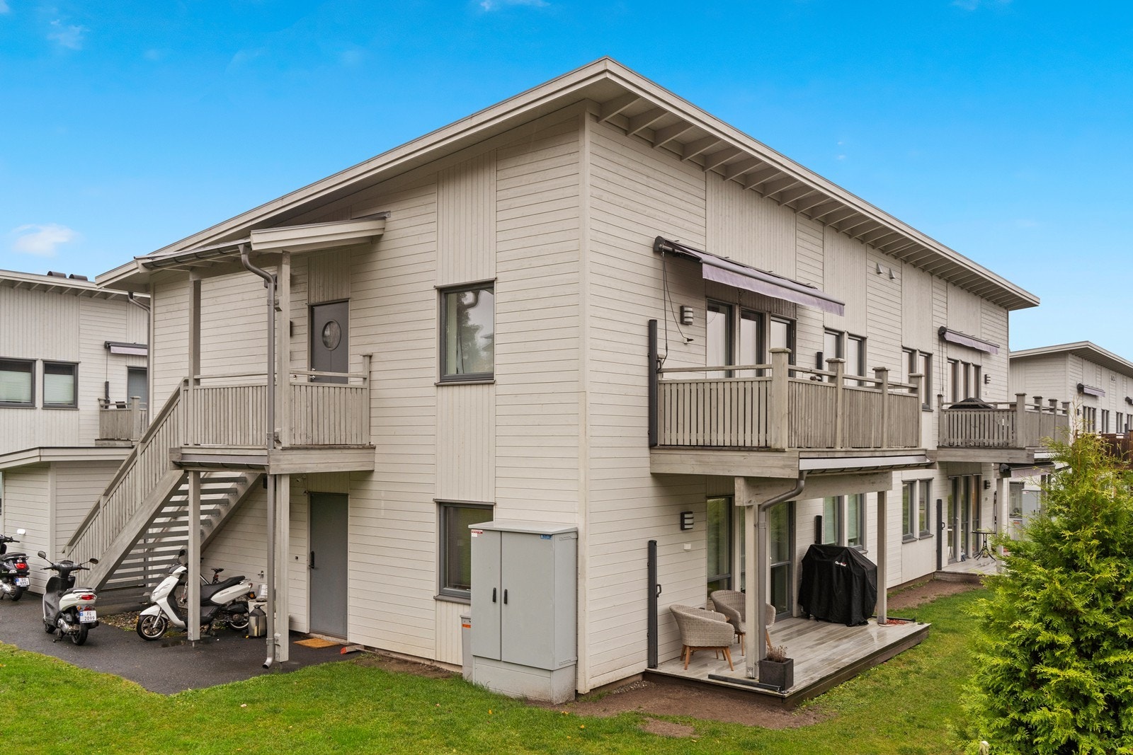 Pen og nyere leilighet beliggende i 2. etasje. Galleribilde