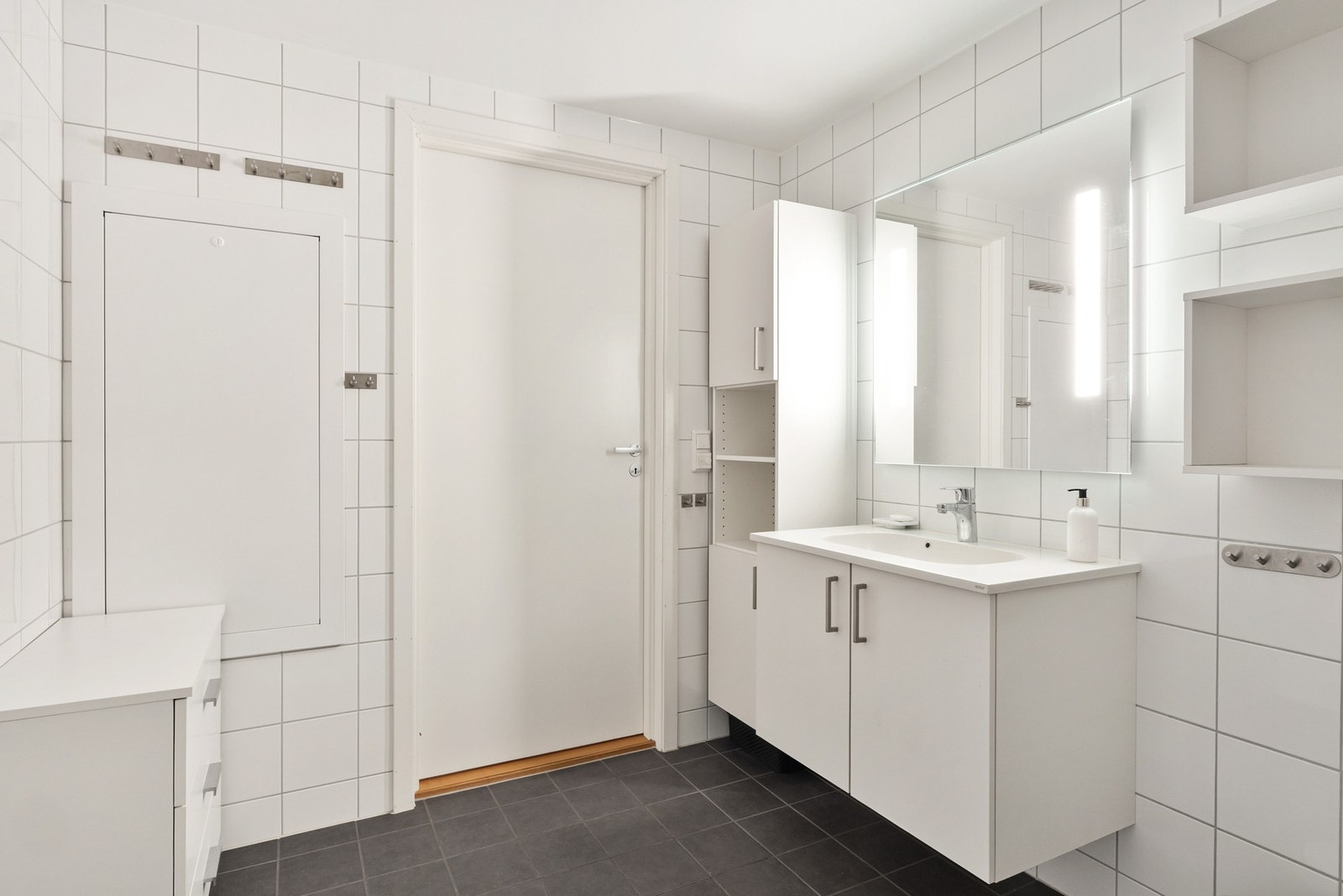 Badet har et klassisk og tidløst preg Galleribilde