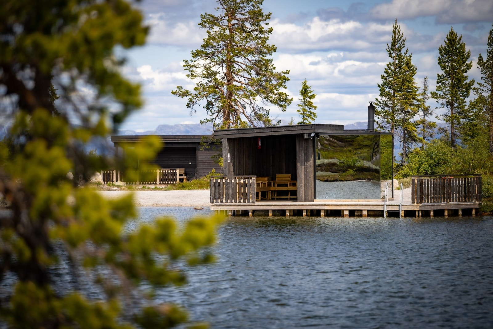 På toppen av Vrådal er det satt opp en badstue Galleribilde