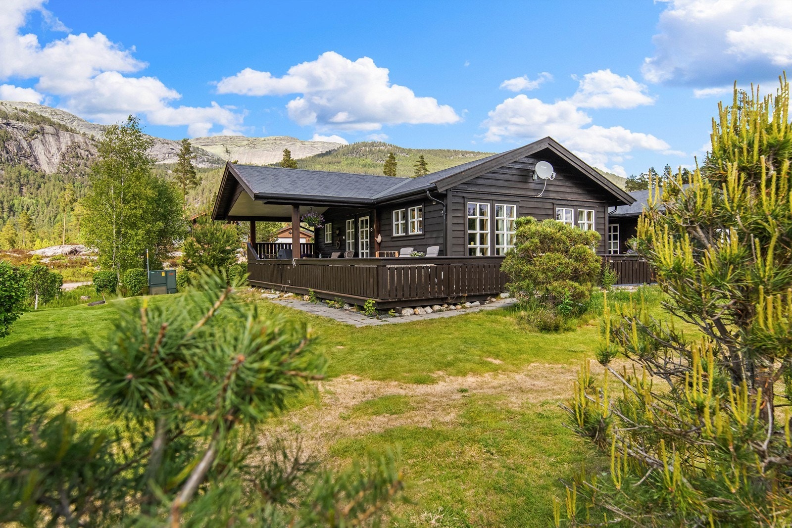 Vrådal er et flott og attraktivt helårs feriested som har blitt veldig populært de siste årene med mange aktiviteter Galleribilde