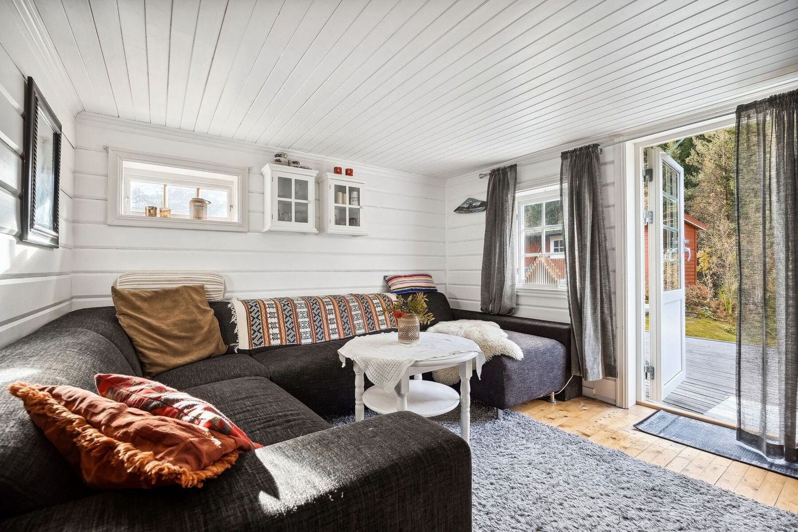 Her er det god plass til sofa med tilhørende møblement. Galleribilde