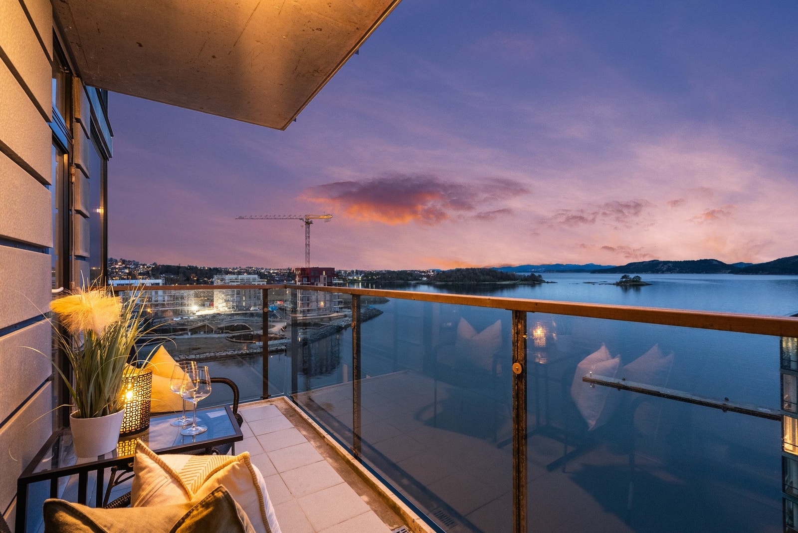 EIE | Kveldsbilde Galleribilde