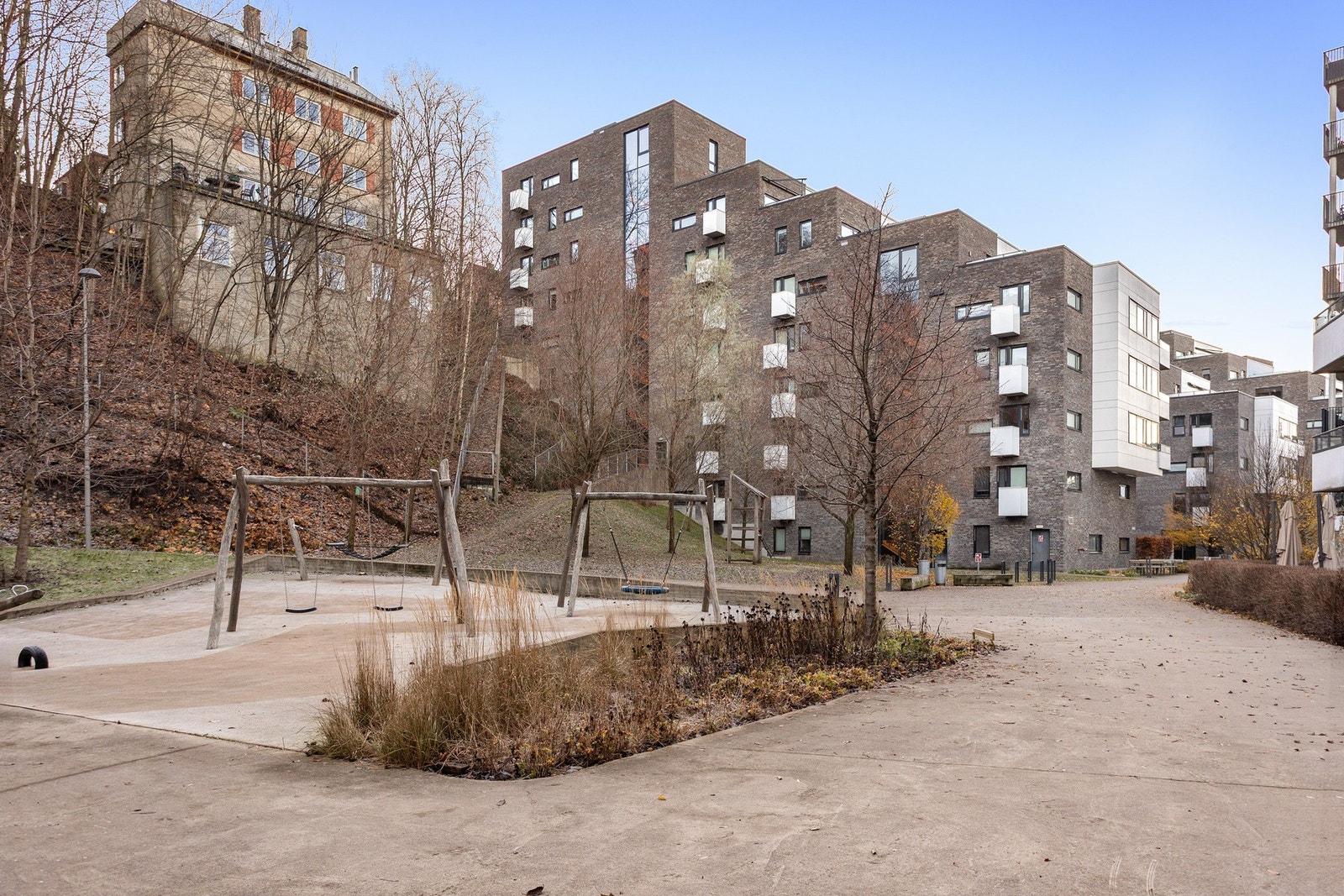Kværnerbyen terrasse er et veldrevet sameie med fine fellesområder hvor barn og unge kan lege i trygge omgivelser. Galleribilde