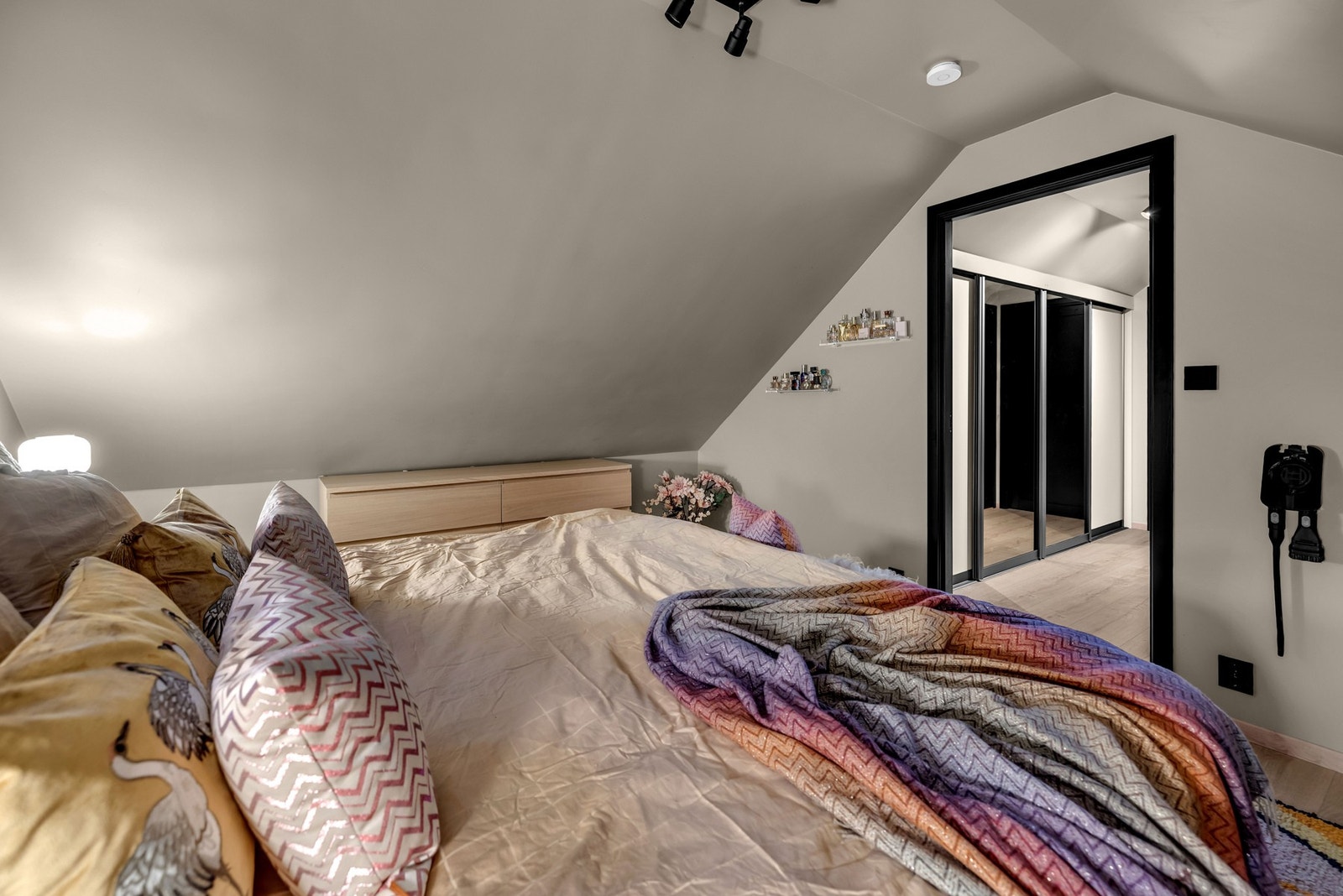 Fargevalgene bidrar til en behagelig atmosfære på soverommene. Galleribilde