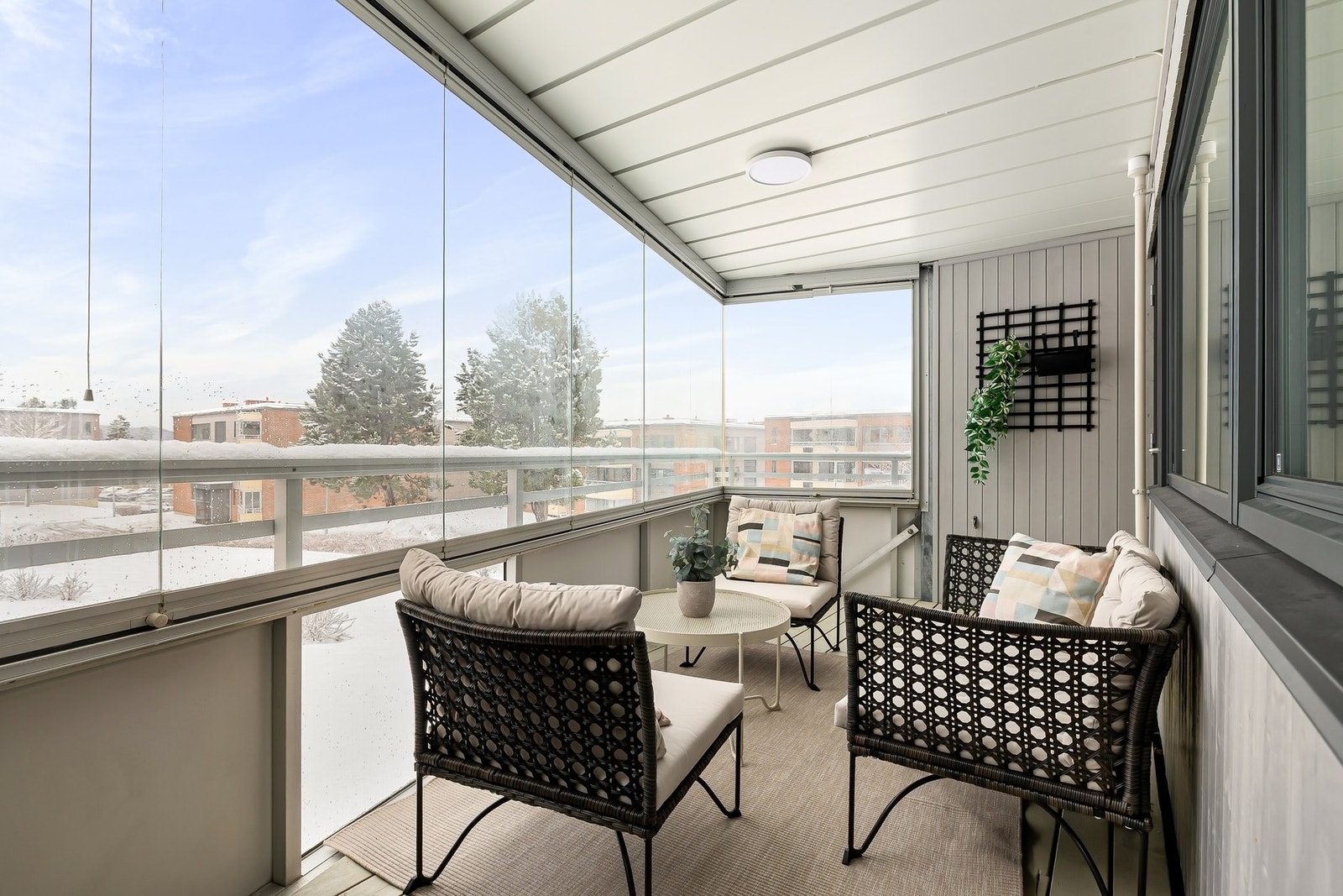 God plass til utemøblement og grill. Galleribilde