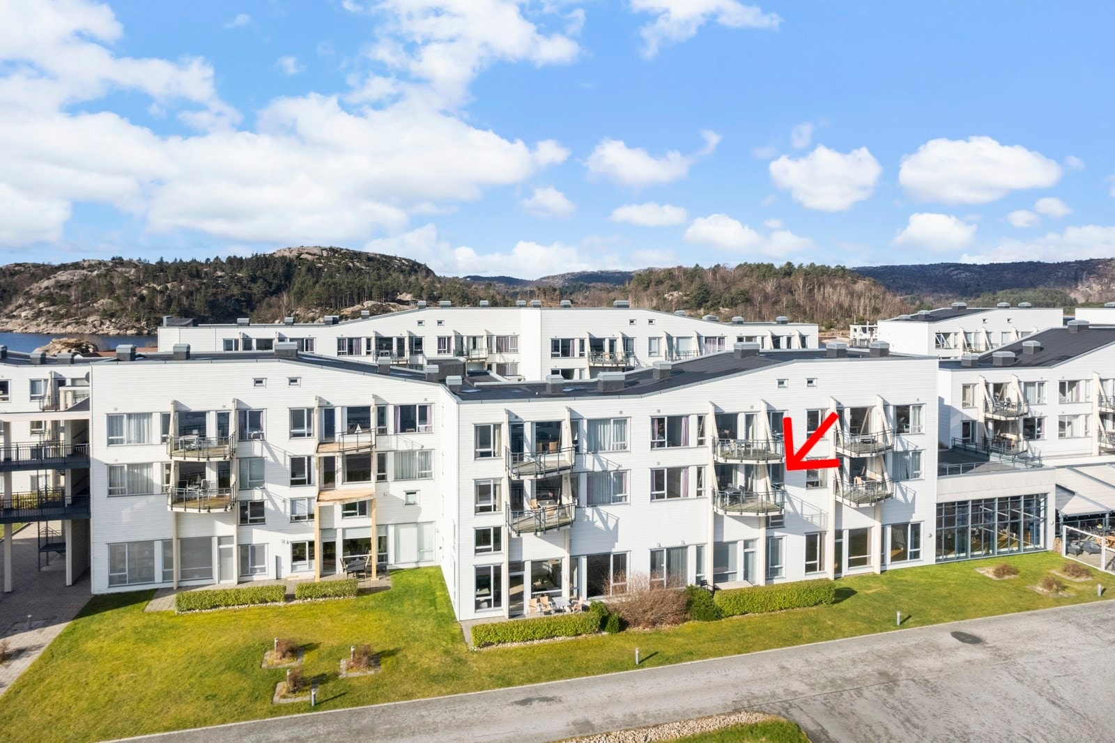 Havhotellet ligger fint til med en sjarmerende atmosfære. Her er nærhet til flere hyggelige fasiliteter Galleribilde